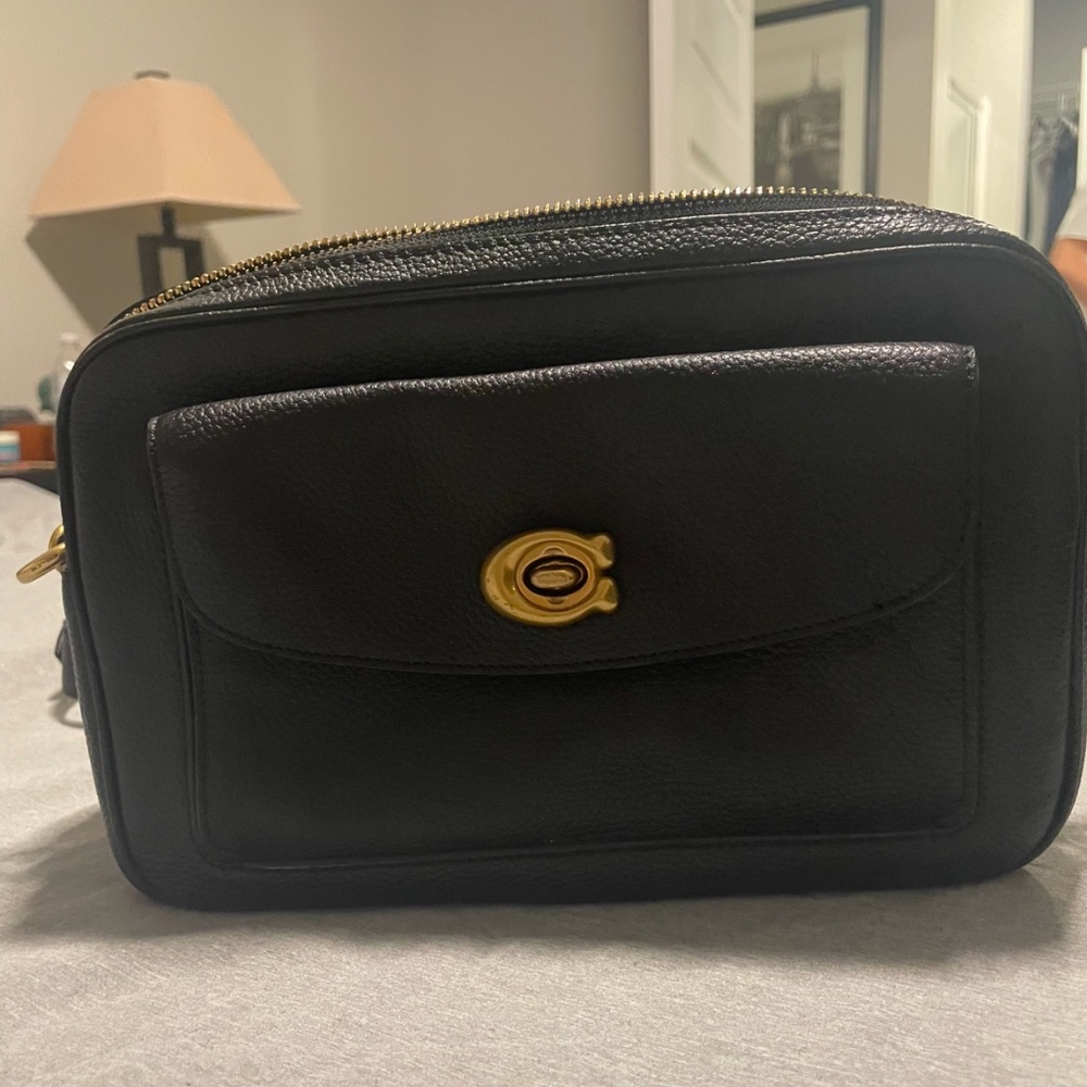 Coach Pebble Camera  Crossbody